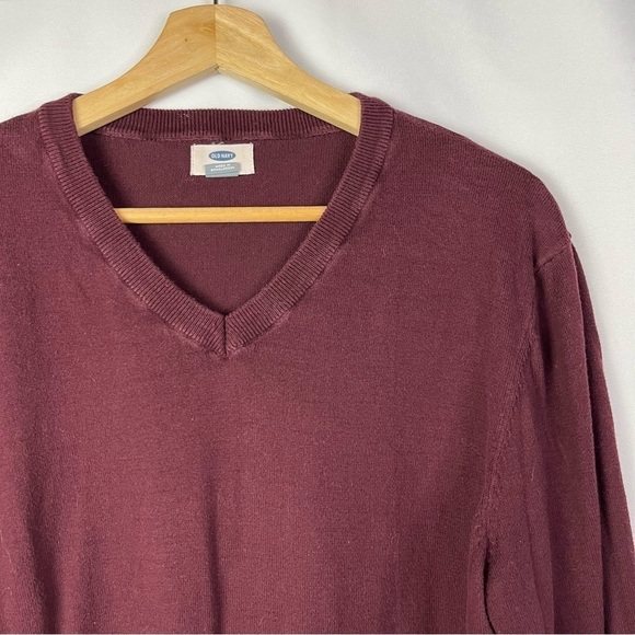 Old Navy Burgundy Red V-Neck Pullover Sweater M - Picture 3 of 4